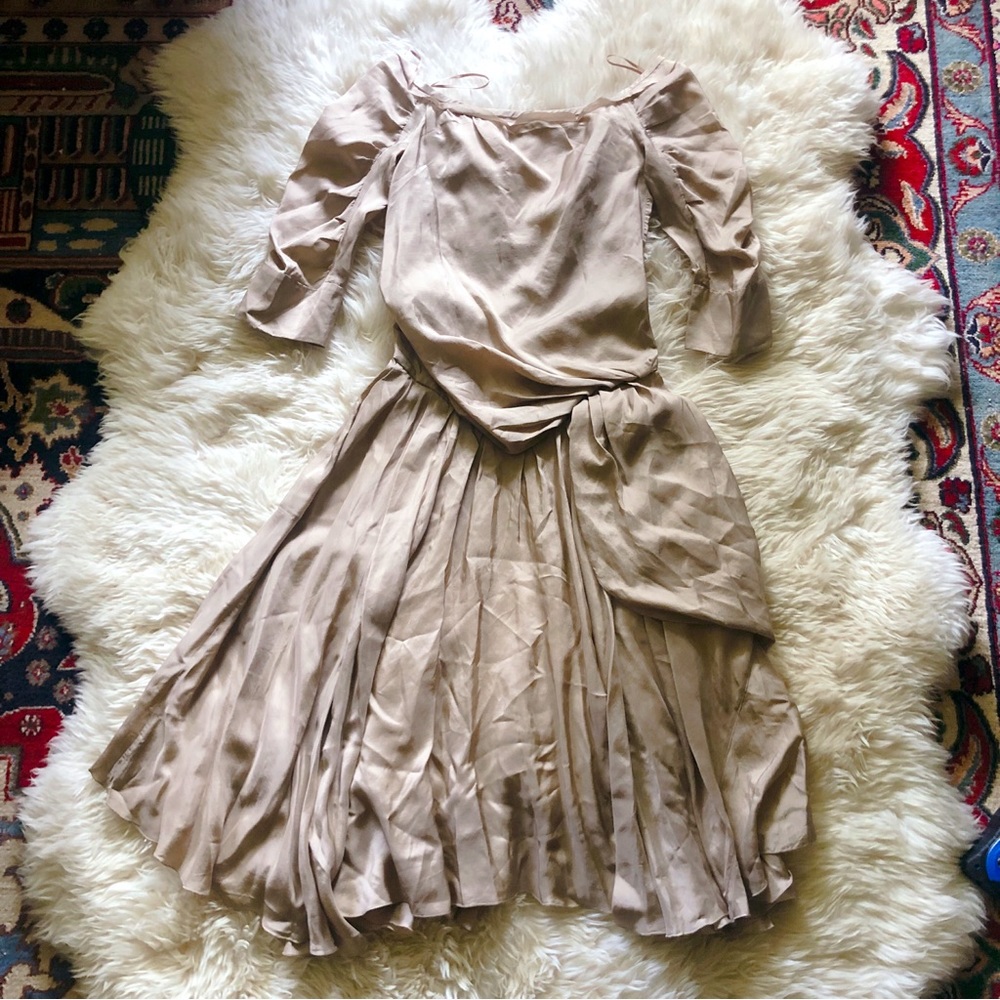 Louis Vuitton champagne ruched flare Silk Dress 40